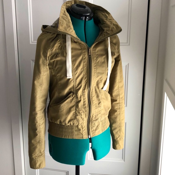 Spring jacket - Picture 1 of 4